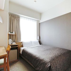 Kleine Kamer met een King Size Bed